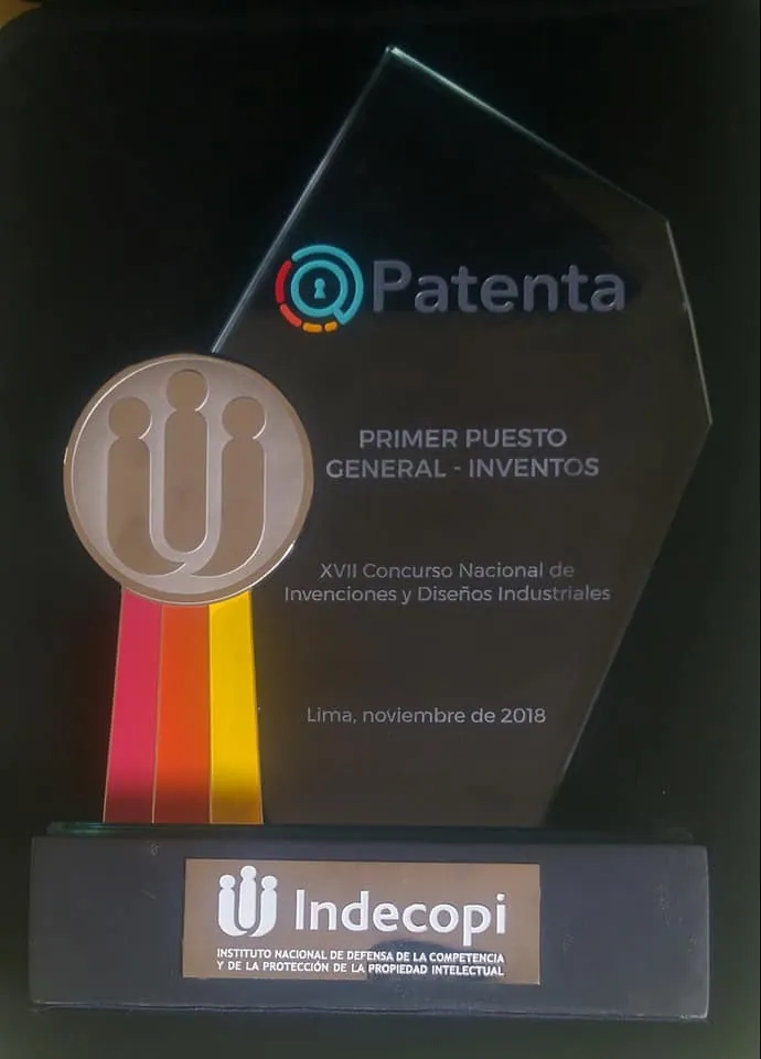 Trofeo Primer puesto general – Inventos, INDECOPI